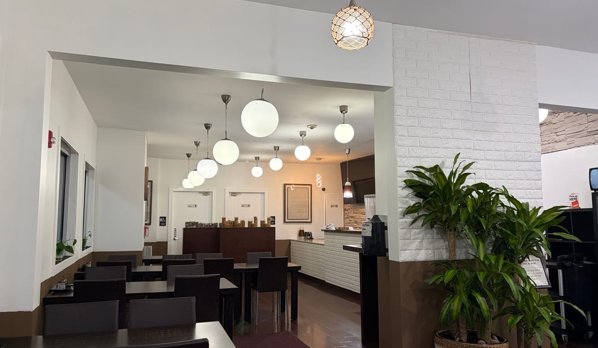 Asian Bistro dining room